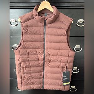 Lululemon Navigation Stretch Down Vest